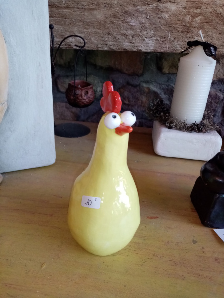 Poule jaune