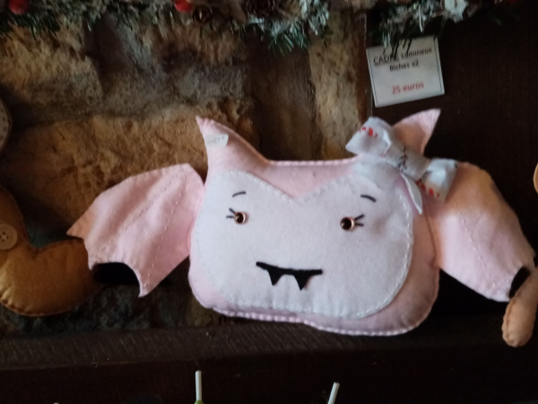 Figurine chauve souris
